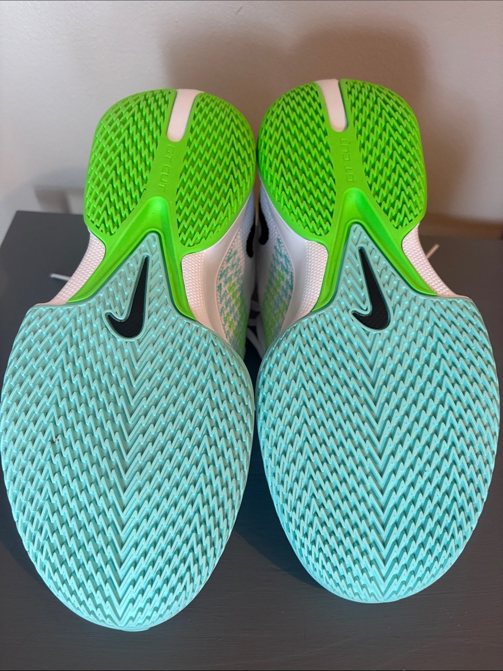 Nike G.T. Cut Academy Basketball Shoes Size M 8.5 / W 10 Style FB2599-107 - Picture 4 of 8